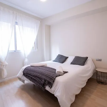 Old Town Flat By Concept Flats * Valenza