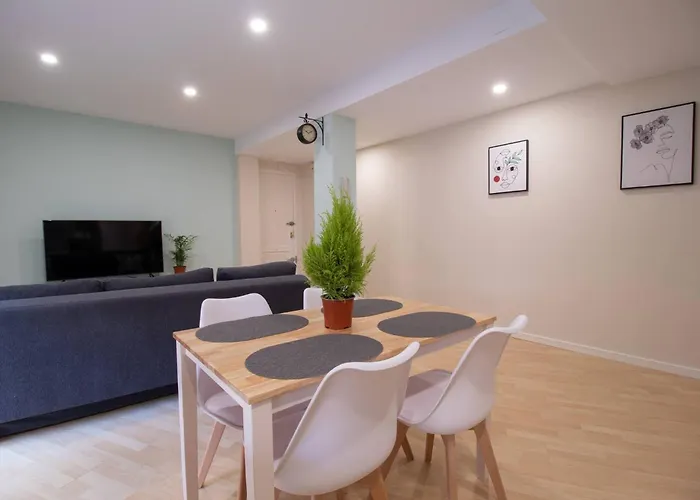 Old Town Flat By Concept Flats Apartman